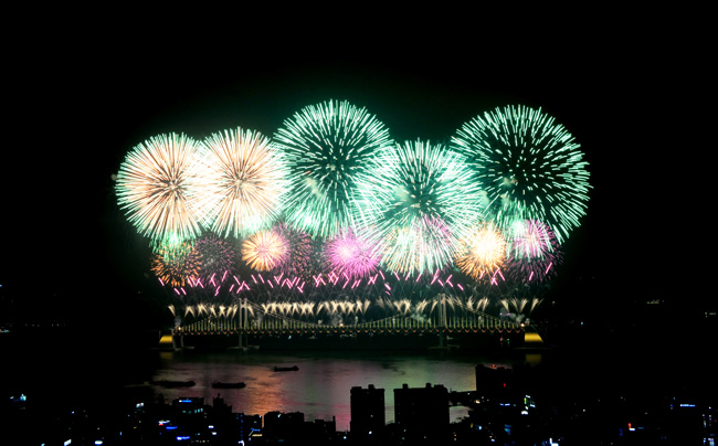 부산 불꽃축제, 역대 최대 규모 `불꽃쇼`