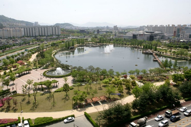김해를 대표하는 9경(볼거리)- 4경 연지공원 사계